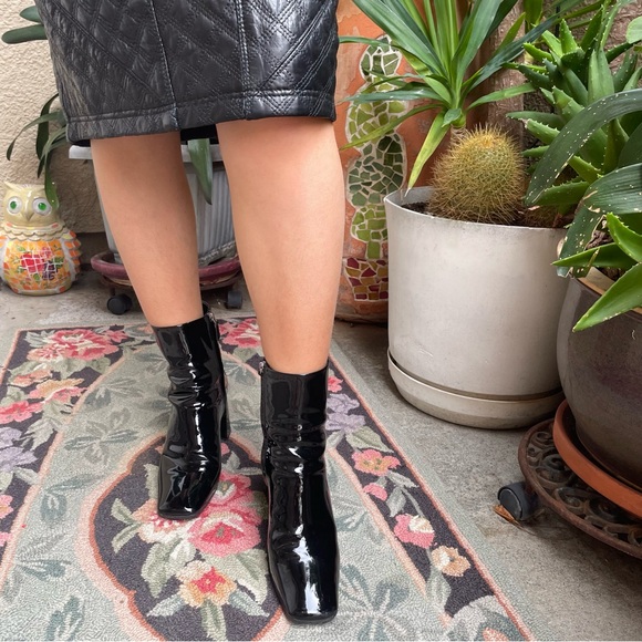 Prada black patent leather booties - Picture 6 of 16